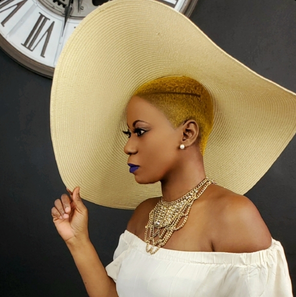 Hat - Picture 4 of 6